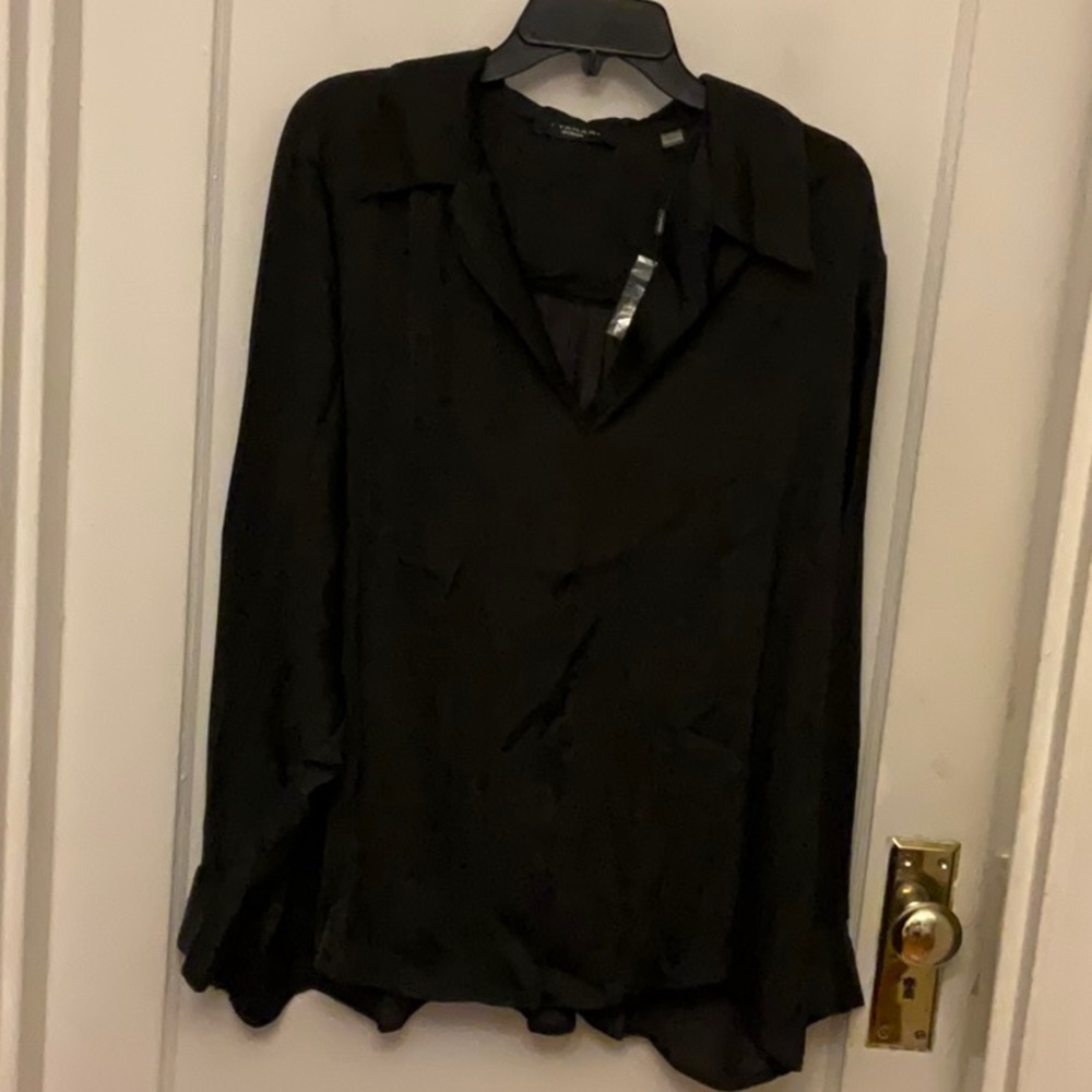 NWT Tahari women collared split neck blouse size 3X.
